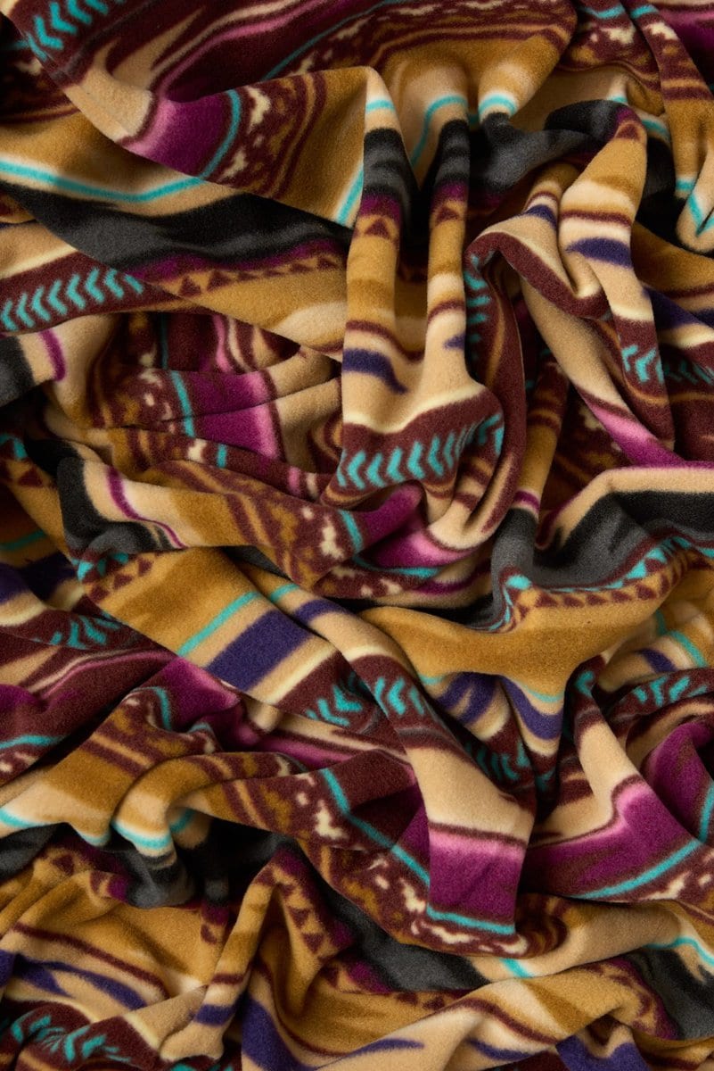 Horizon WinterFleece in Plum - Image 5