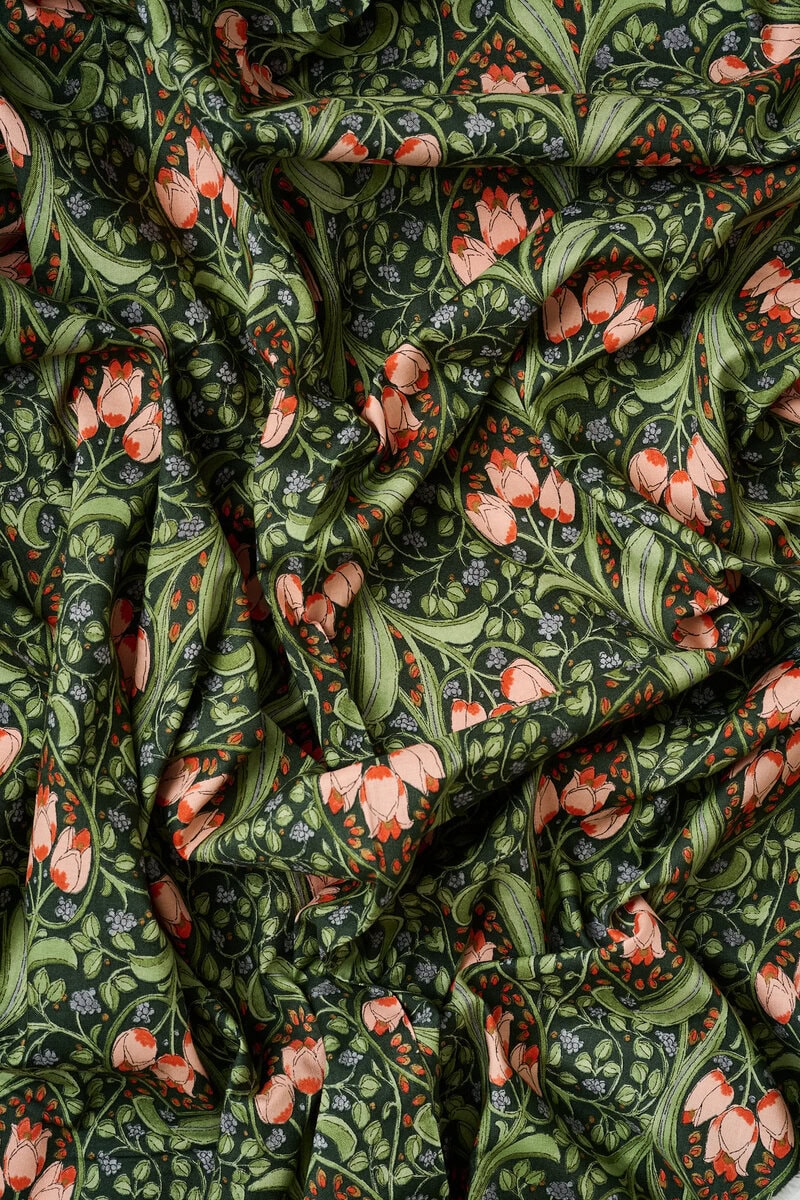 Art Nouveau Cotton Shirting in Forest - Image 4