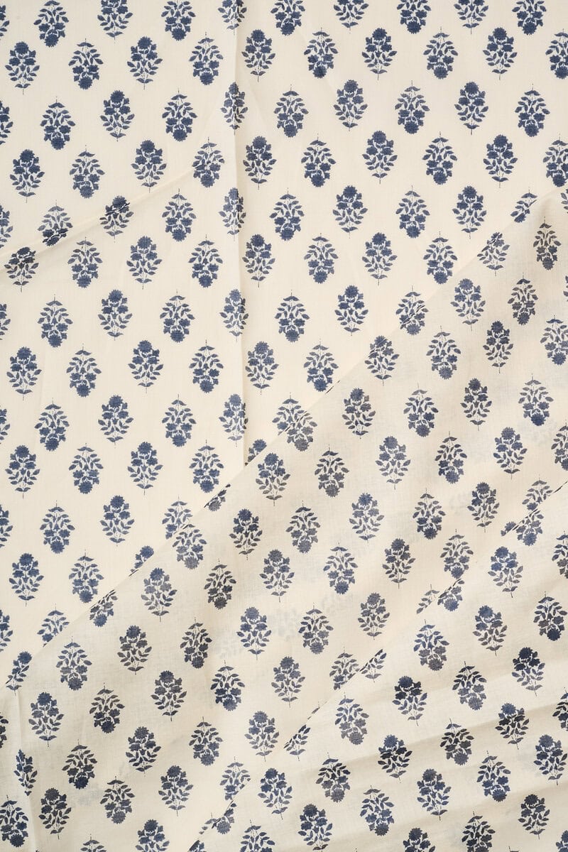 Flownny Calico Cotton Lawn in Black/Natural