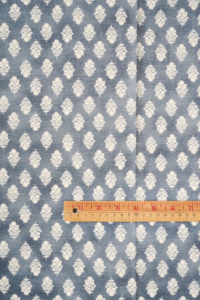 Flownny Calico Cotton Lawn in Natural/Charcoal - Image 3