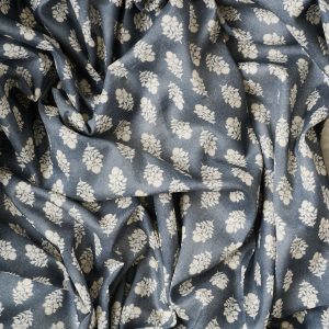 Flownny Calico Cotton Lawn in Natural/Charcoal - Image 4