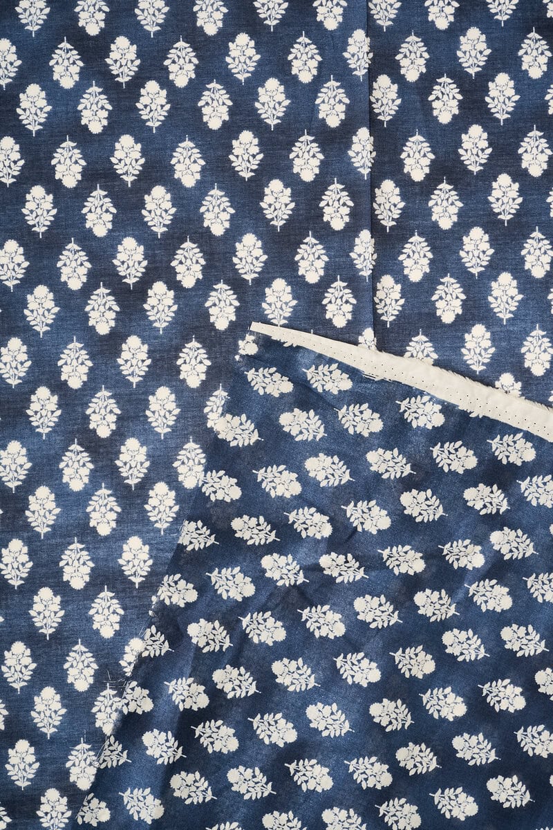 Flownny Calico Cotton Lawn in Natural/Navy - Image 3