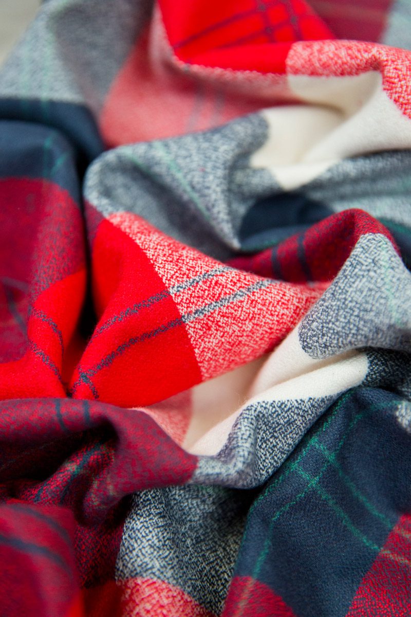 Robert Kaufman Mammoth Flannel in Americana with Big Print - Image 3