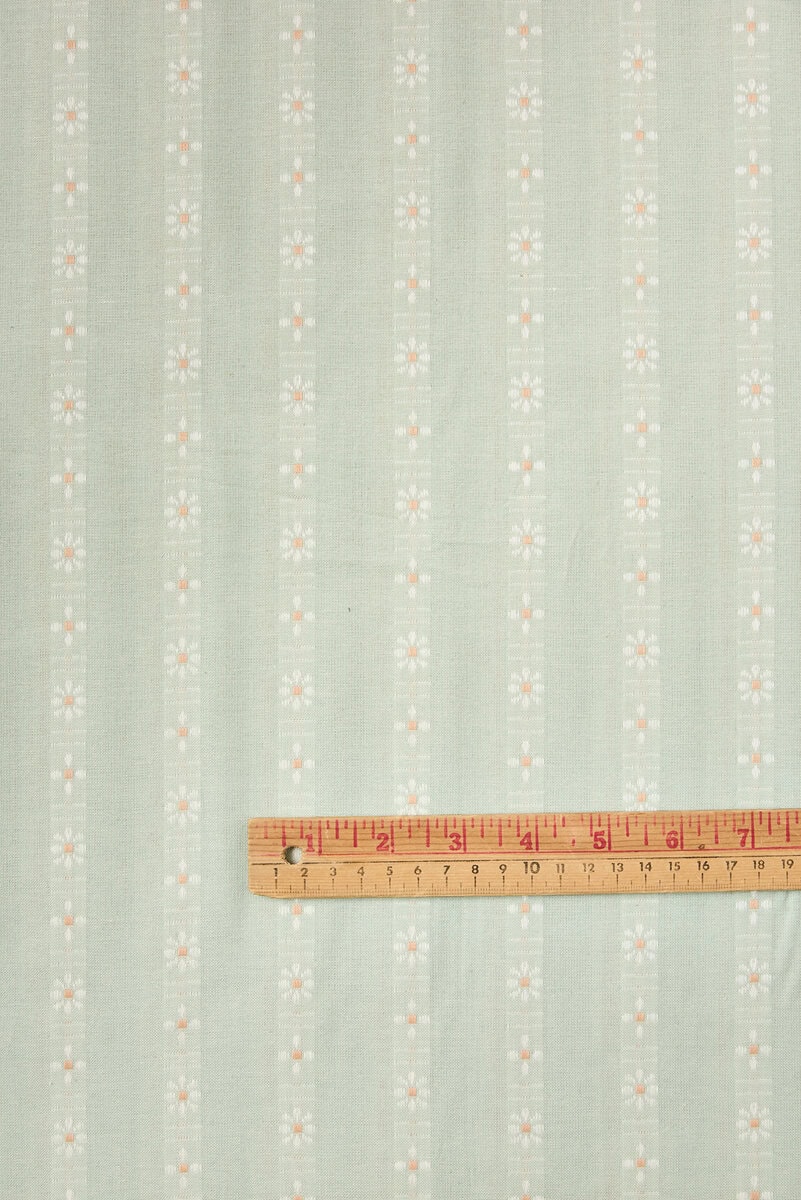 Daisies Cotton in Mint Julep - Image 2